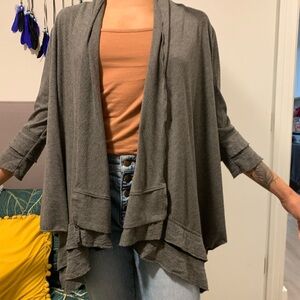 Mac Studio Gray Asymmetrical Open Front 3/4 Sleeve Sweater Women’s Petite XSP